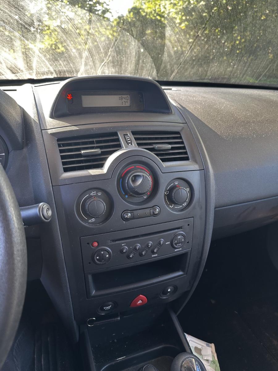 Renault Megane 2006 — photo 11