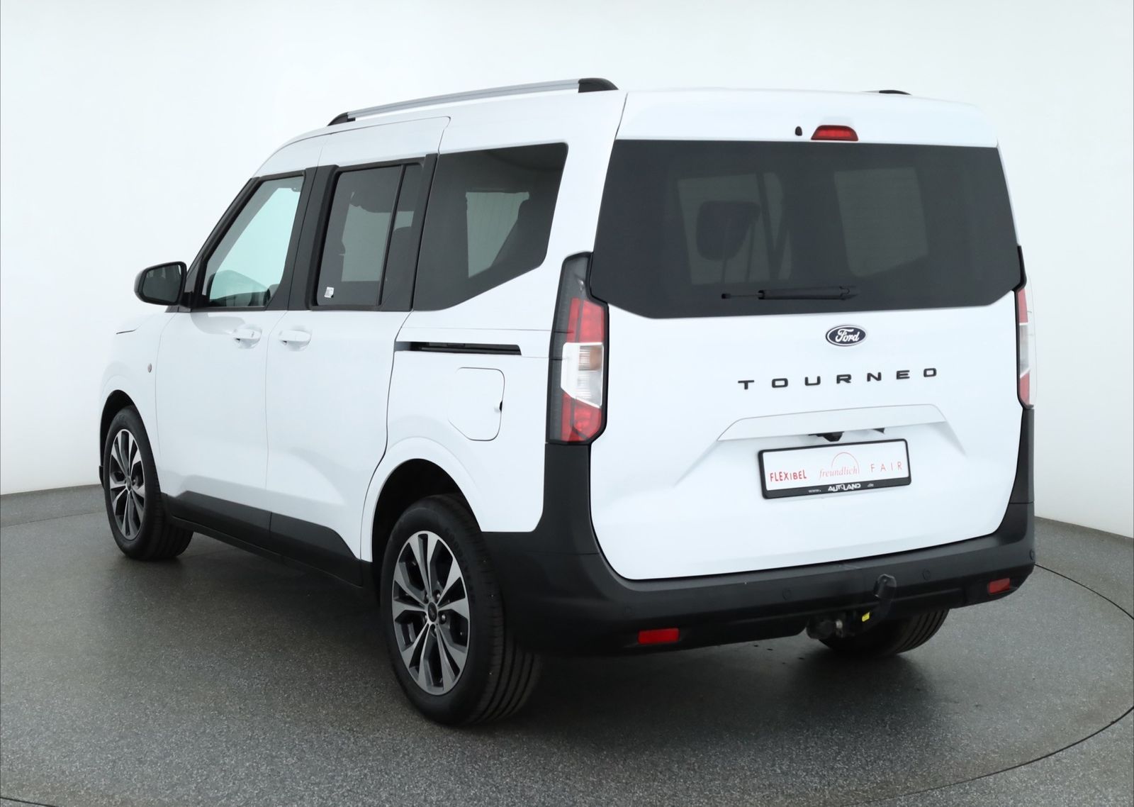 Ford Tourneo Courier Titanium 1.0 EB Kamera Sitzheizu imagem 3