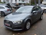 Audi A3 A3 Sportback 1.0 TFSI Sportback S tronic*PDC* - Audi A3 mit Benzin-Antrieb: Kombi, Automatik