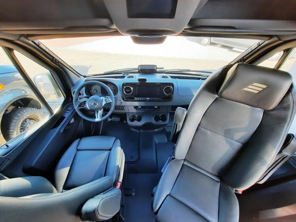 Fahrzeug Übersicht 18 Fahrzeugabbildung HYMER / ERIBA / HYMERCAR Camper Van Grand Canyon S 600 Xperience Verfüg.,