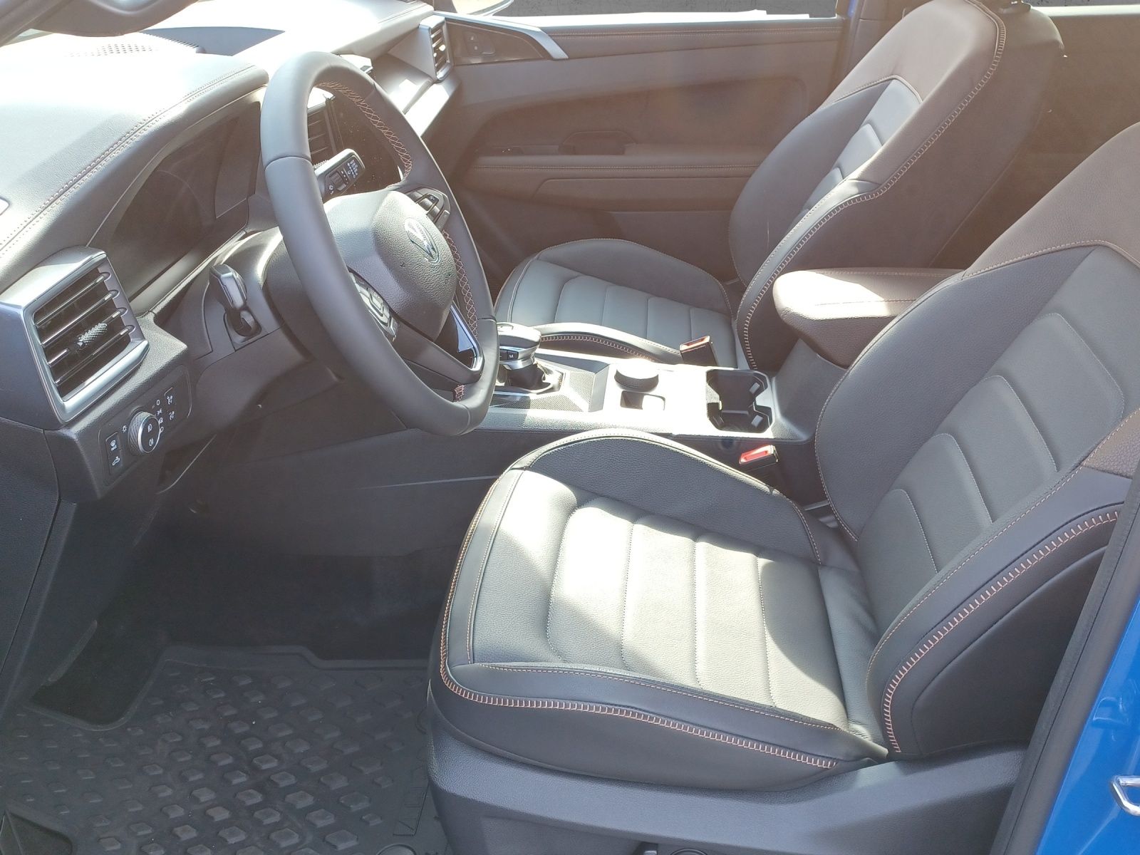 Fahrzeugabbildung Volkswagen Amarok TDI Pan Americ. 4M MATRIX ACC AHK STH HAR