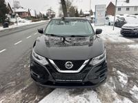 Nissan Qashqai 1.3 DCT 158PS *Standheizung+Kamera+Led*