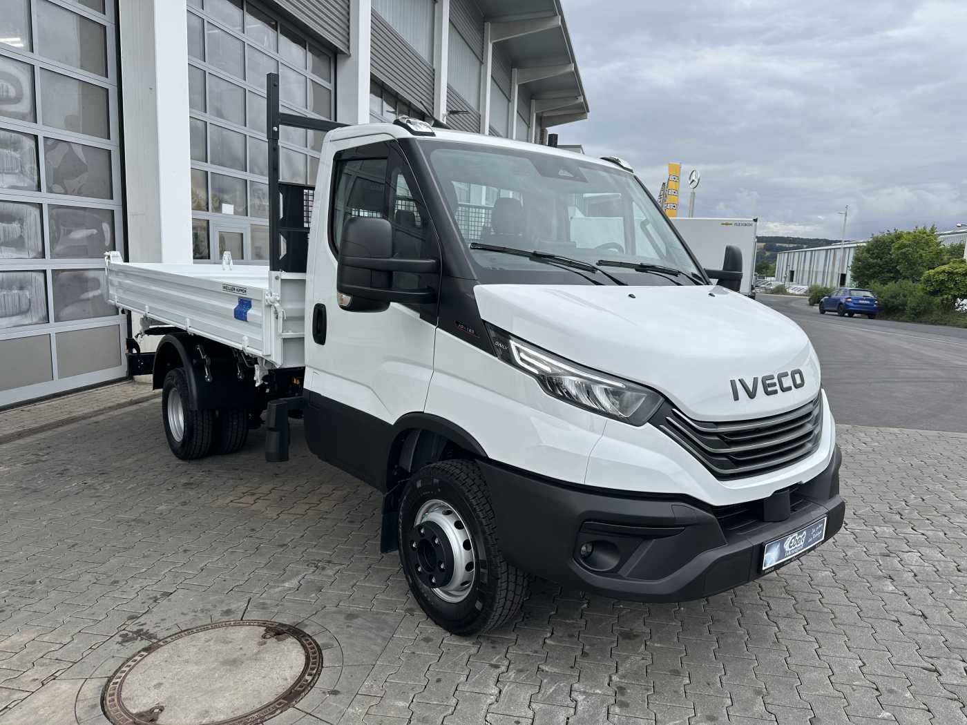 Fahrzeugabbildung Iveco 70C18H 3-S.-Kipper Meiller *R3.450mm*2xAHK*
