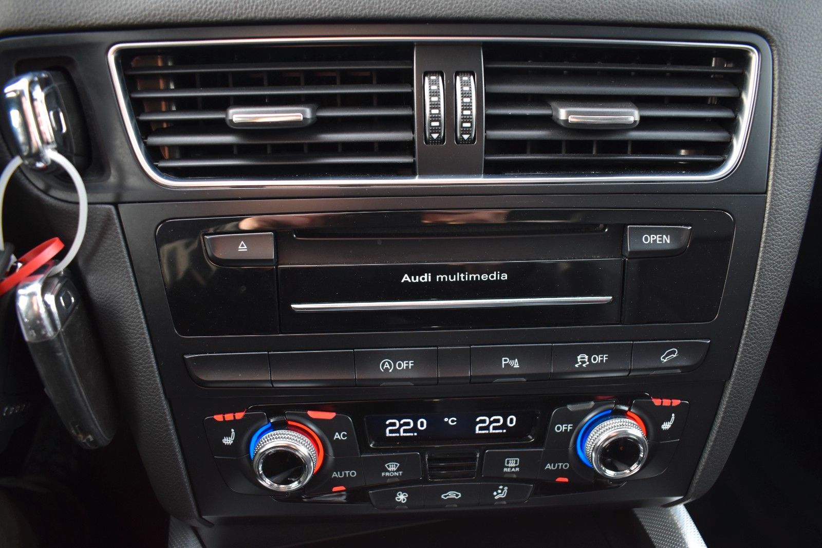 Fahrzeugabbildung Audi Q5 2.0 TDI 130 kW quattro S Line AHK  20*