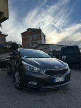 Kia Ceed Sportswagon cee'd 1.6 CRDi 110 CV SW Co - Kia aus 2014 mit Diesel-Antrieb: Kombi, Cee D