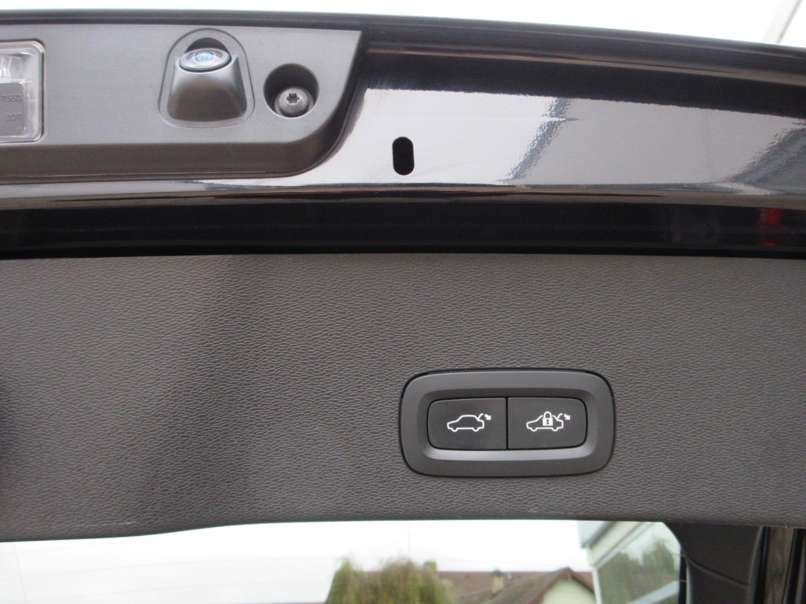 Fahrzeugabbildung Volvo C40 Ultimate Recharge Pure Electric AWD