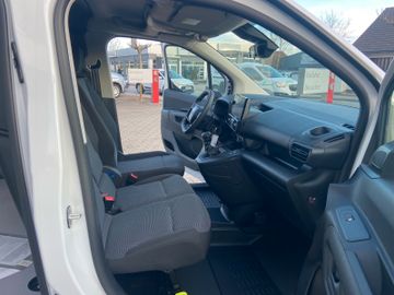 Toyota Proace City - 8