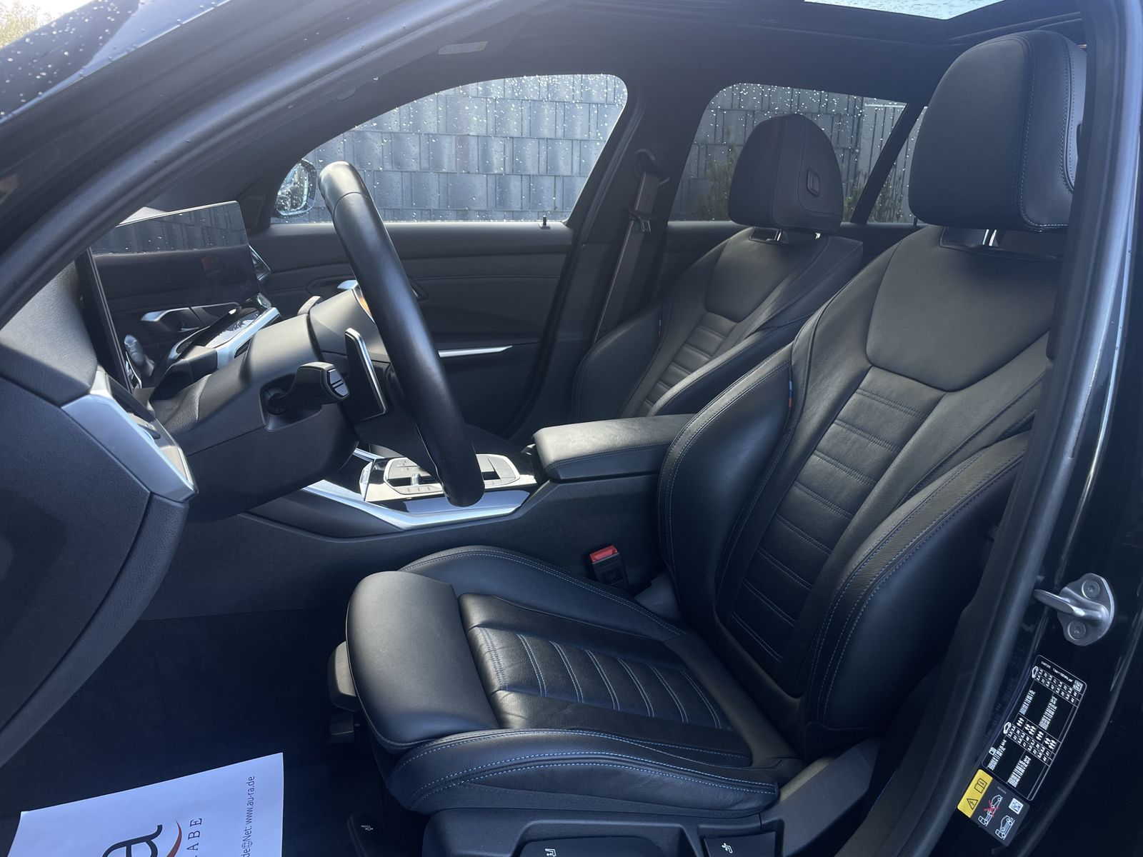 Fahrzeugabbildung BMW 320e Touring M-Sport Aut. NAV+LED+PANO+WIDE+HIFI