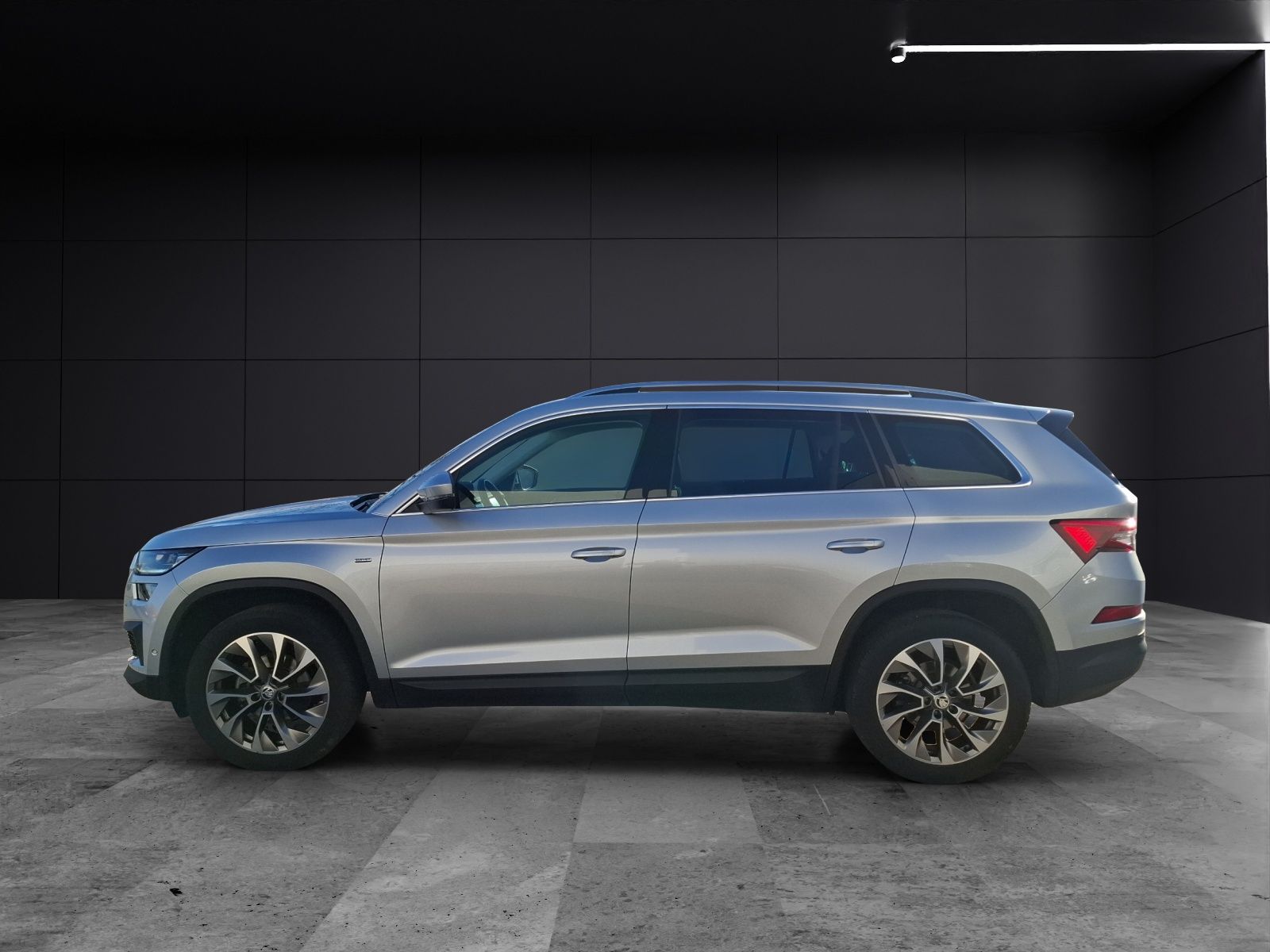 Fahrzeugabbildung SKODA Kodiaq TSI Clever DSG Matrix AHK Navi ACC RFK SH