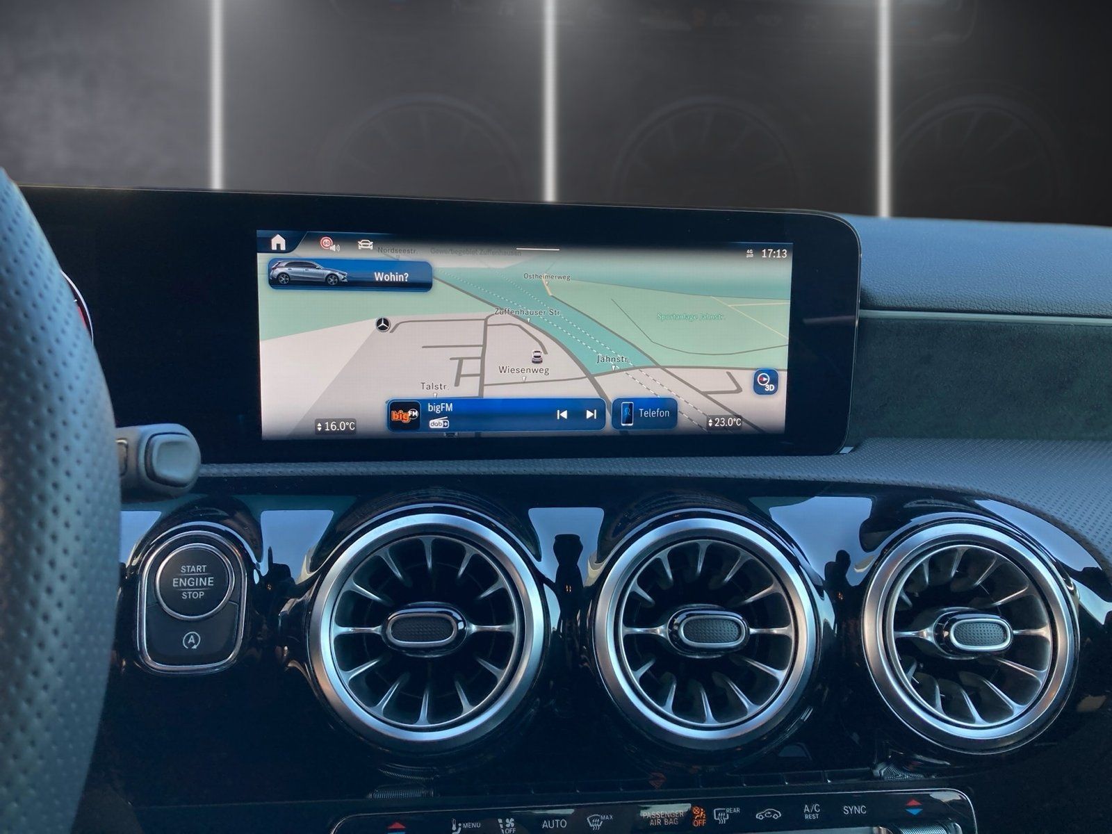 Fahrzeugabbildung Mercedes-Benz A 220 d AMG*AHK*Memory*Night*Totwink*Kamera*LED*