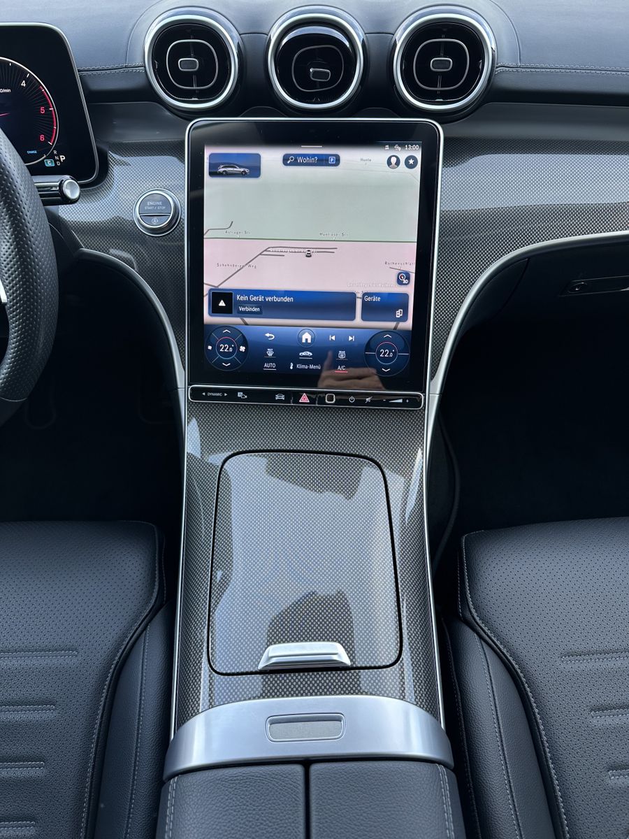 Fahrzeugabbildung Mercedes-Benz C 200d T AMG-Line NAV+LED+360°+V-COCKPIT+CARPLAY
