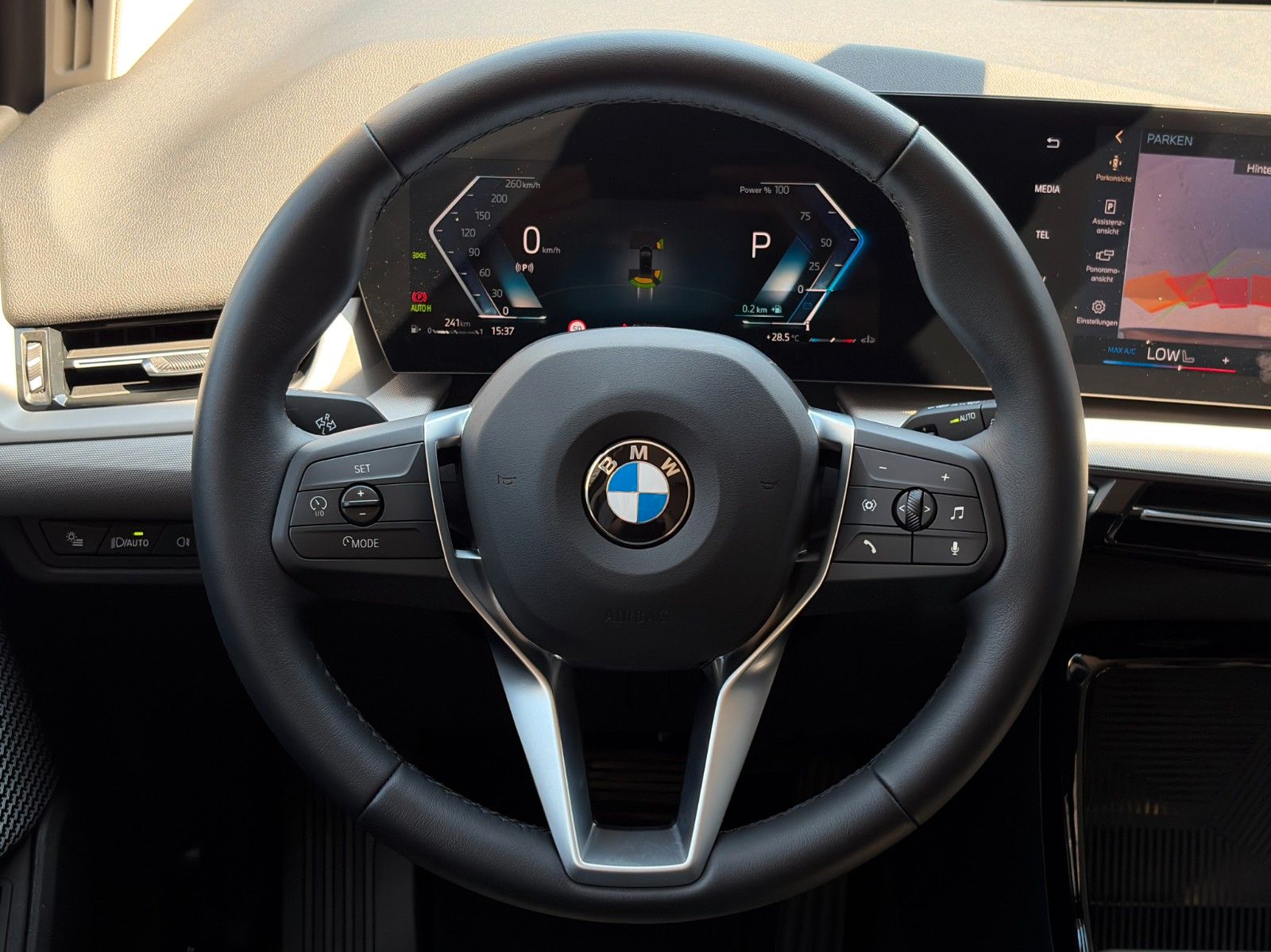 Fahrzeugabbildung BMW 216 Active Tourer Kamera CarPlay TEMP LED SHZ