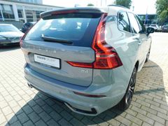 Fahrzeugabbildung Volvo XC60 B4 D Plus Dark '20-Zoll / ACC'