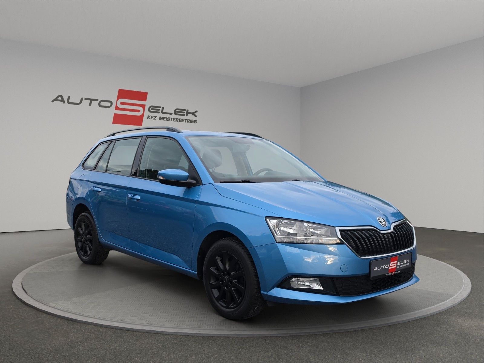 Fahrzeugabbildung SKODA Fabia Combi Cool Plus CarPlay