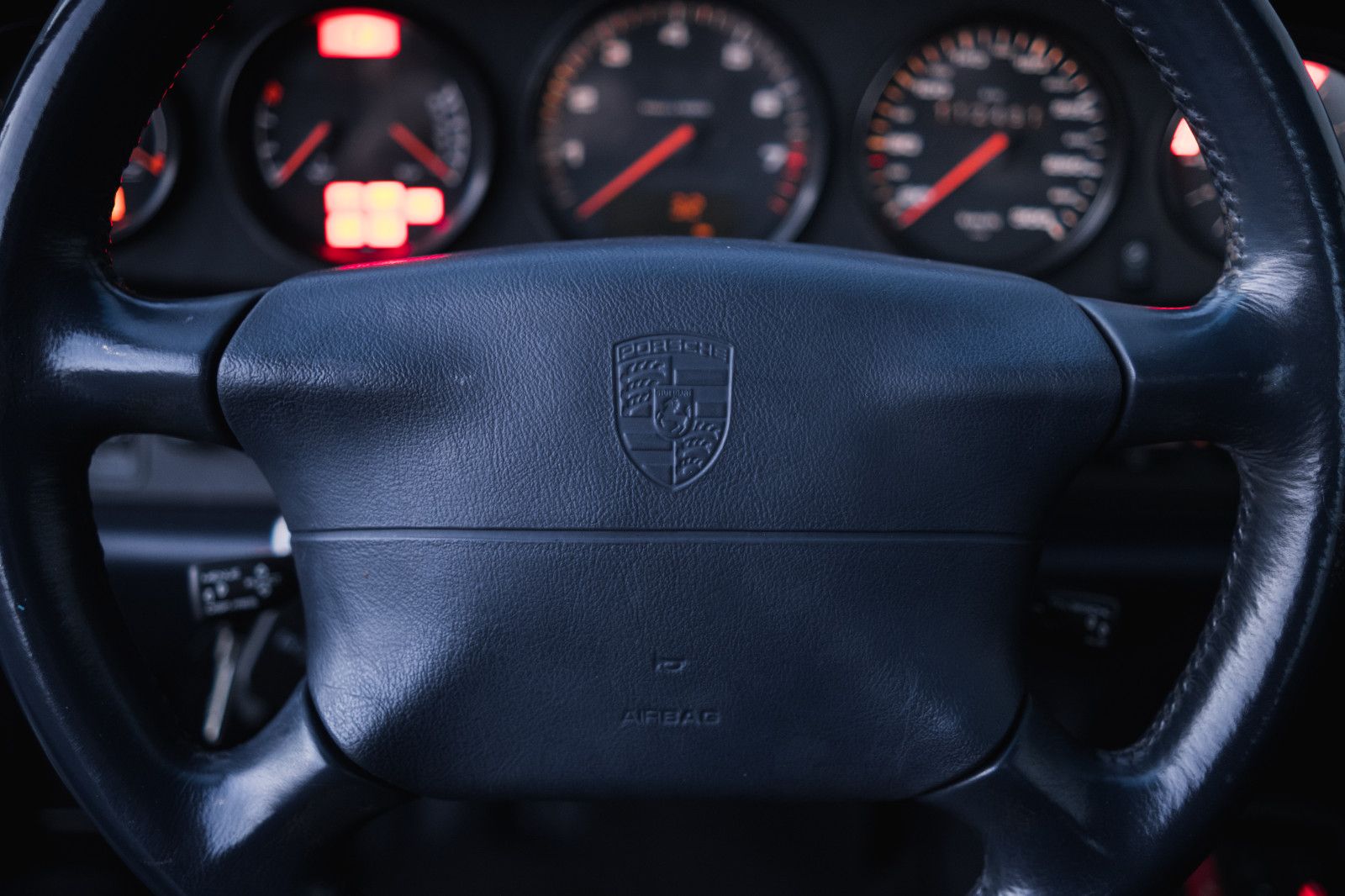 Fahrzeugabbildung Porsche 993/911 Carrera-dt. Auto-unfallfrei-Schalter