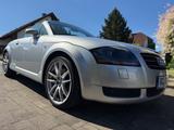 Audi TT Roadster 1.8T 120KW -NAVI - Audi TT aus 2006: Roadster