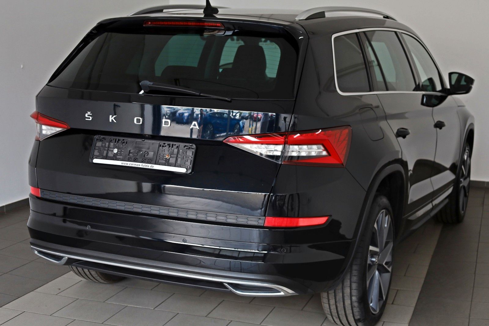 Fahrzeugabbildung SKODA Kodiaq L&K 4x4 Leder,Navi,LED,360°,ACC,AHK,SR+WR