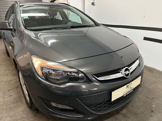 Opel Astra J Sports Tourer Edition