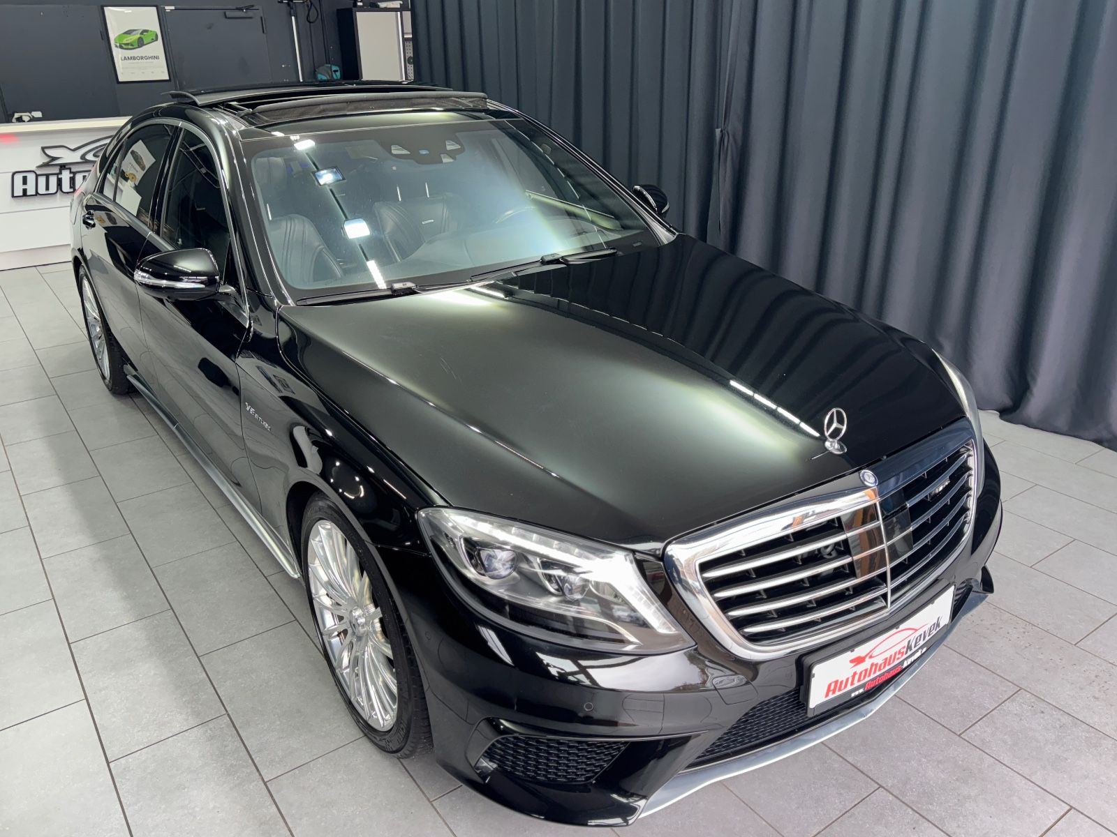 Fahrzeugabbildung Mercedes-Benz S 63 AMG 4Matic L|AMG DRIVERS|LANG|TV|VOLL