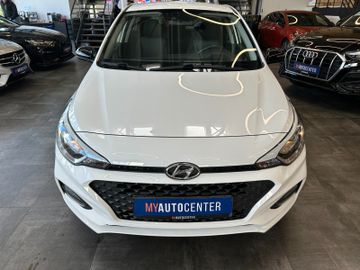 MYAUTOCENTER – Gebraucht- und Jahreswagen mit Werkstattservice in Pfaffenhofen Hyundai i20 *TÜV:828*KLIMA*TEMPO*CARPLAY*PDC*CAM*