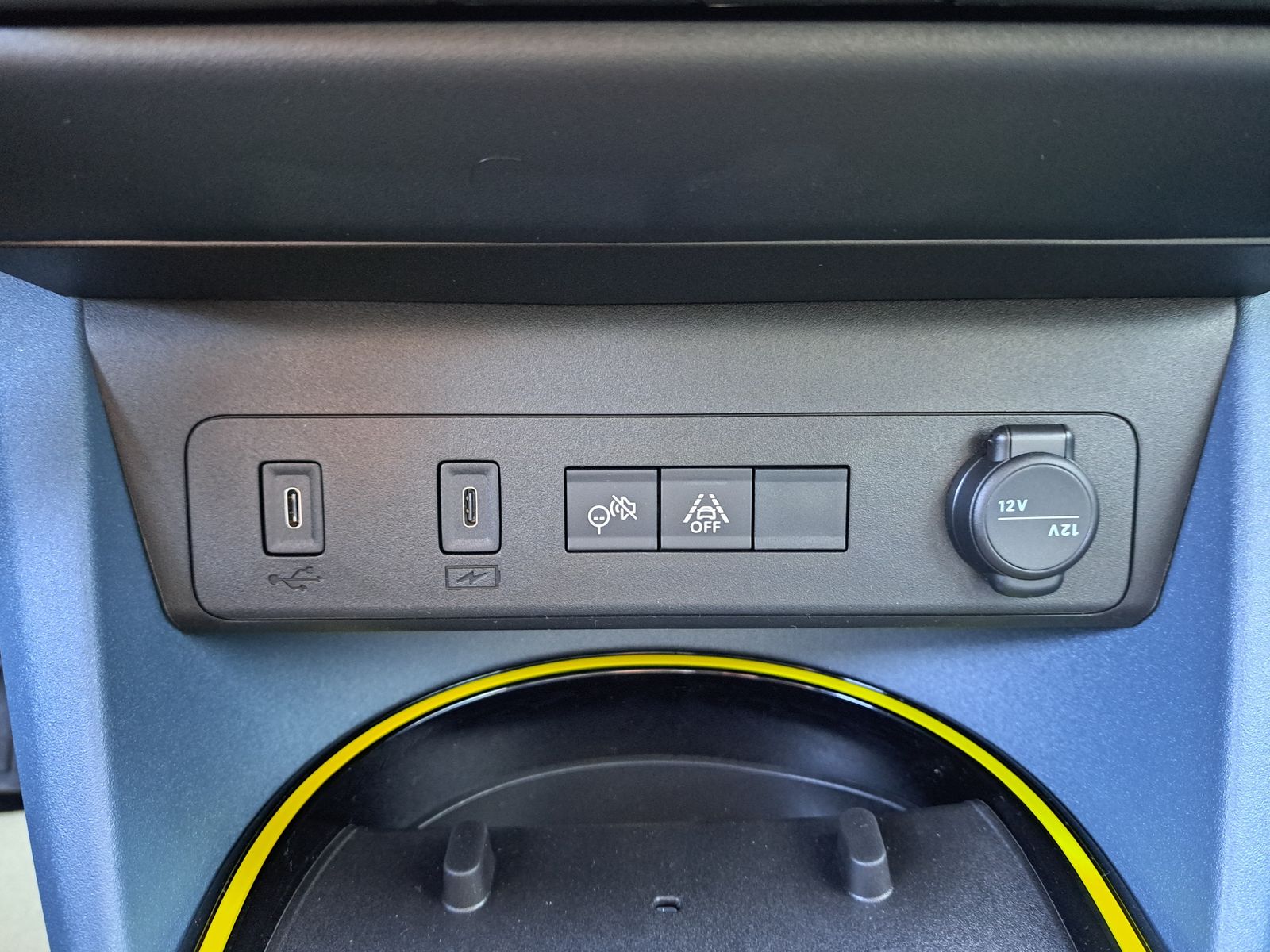 Fahrzeugabbildung Fiat Grande Panda La Prima Hybrid AUTOM. LED KAMERA