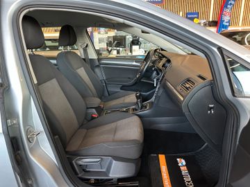 Volkswagen Golf VII Variant Trendline BMT *Navi*