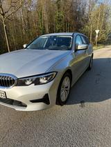 BMW 320d Touring Advantage | Scheckheft | AHK | Top  - BMW 320 von privat