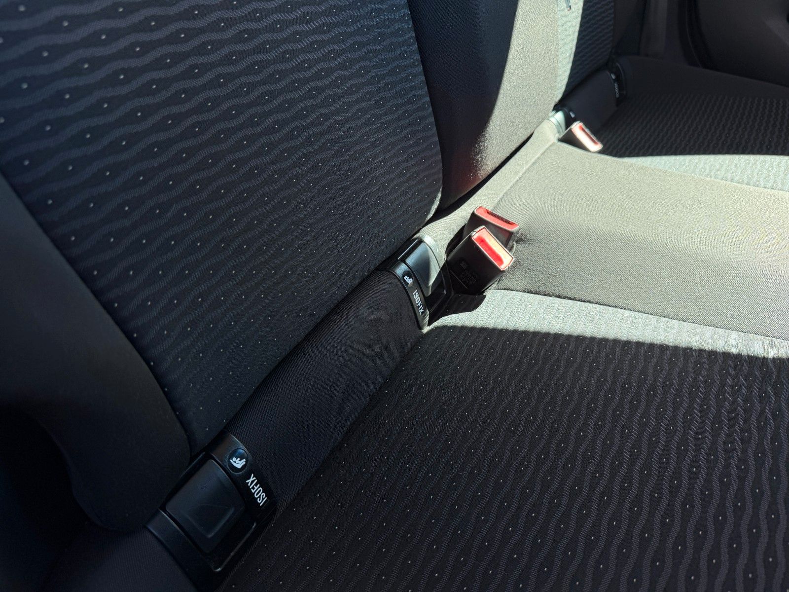 Fahrzeugabbildung Opel Corsa E Drive 90PS PDC/SHZ/LMR!