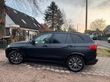 BMW X5 xDrive40i/Schwarz Matt/M-Alufelgen/Gestik - BMW: Schwarz, Alufelgen