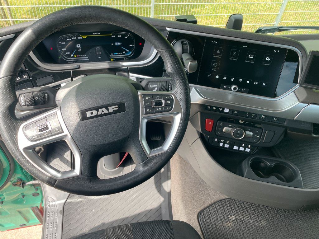 Fahrzeugabbildung DAF FT XF 530 NGD PXP 4x4