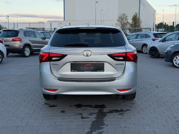 Toyota Avensis - 6