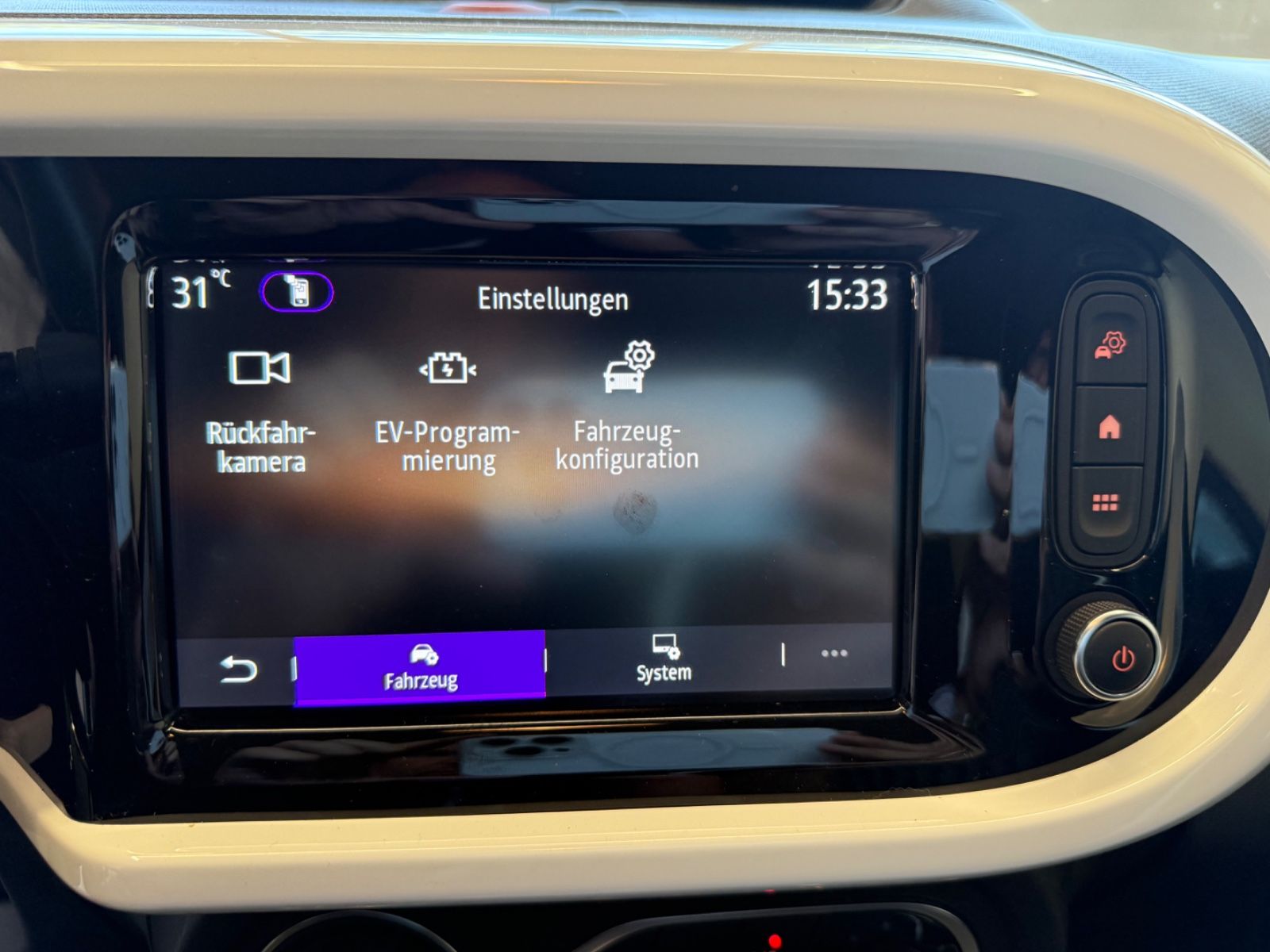 Fahrzeugabbildung Renault Twingo Techno Electric, Navi, Rückfahrkamera