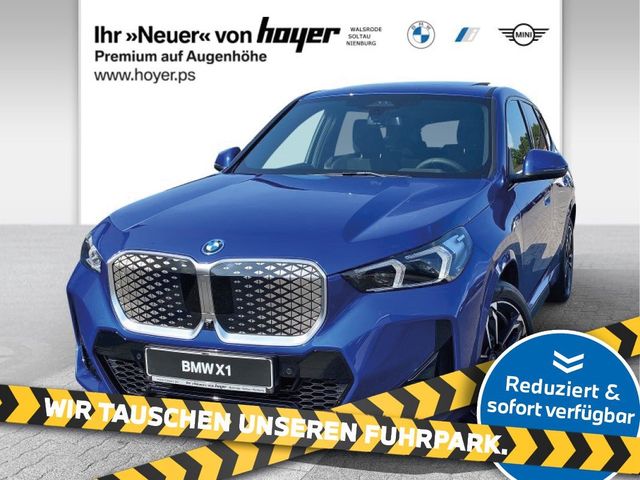 BMW iX1 xDrive30 M Sportpaket AHK HUD LED Pano DAB