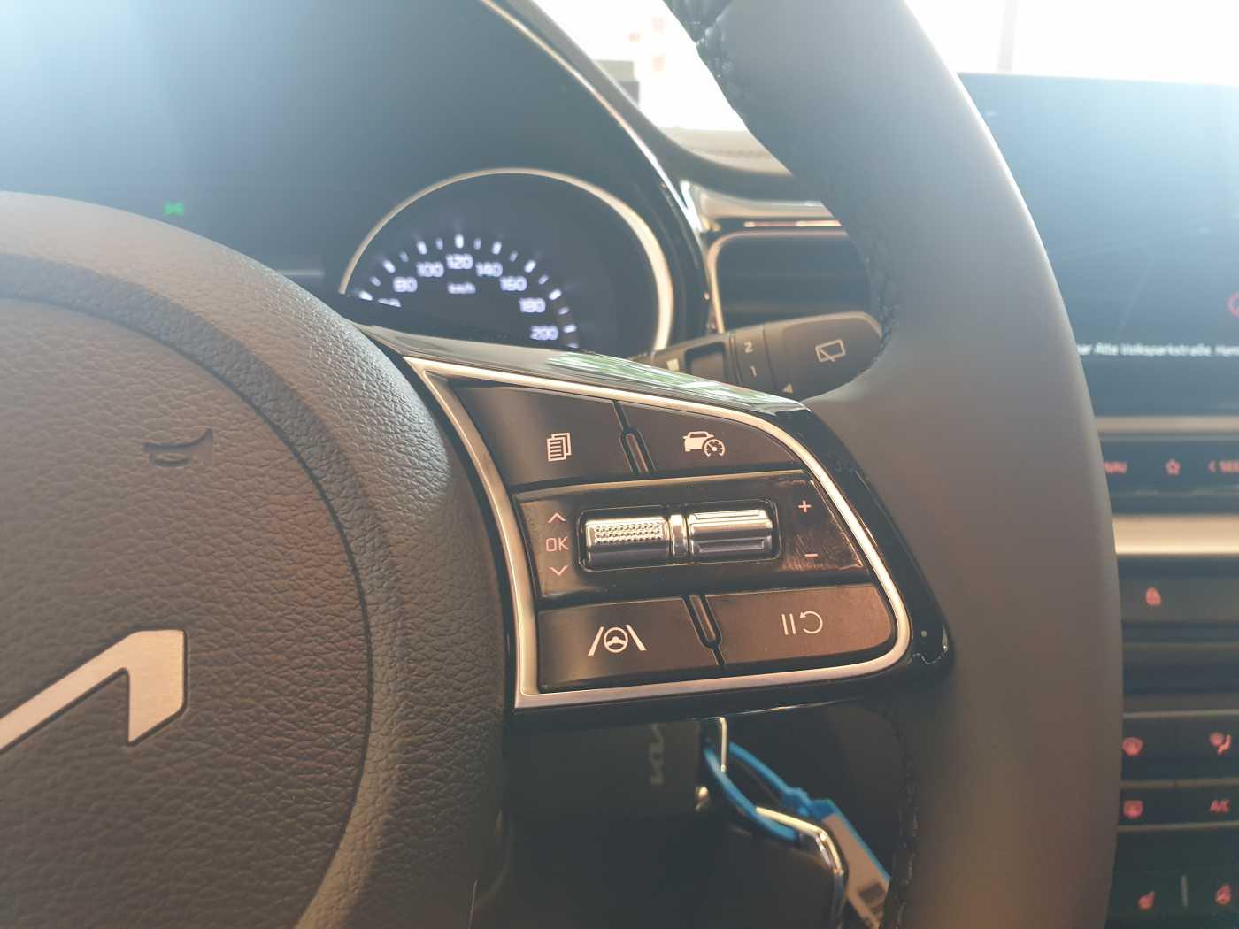 Kia Ceed SW 1.0T 100PS | Vision | NAV | KAM