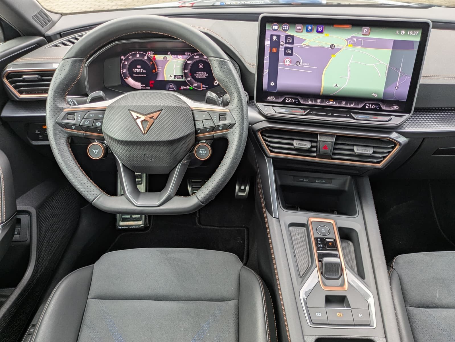 Fahrzeugabbildung CUPRA Leon 1.5 eTSI EDGE MATRIX*ACC*KAM*18"5JGARANTIE