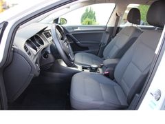 Fahrzeugabbildung Volkswagen Golf VII Comfortl.*DSG*Klimatronic*Kamera!*WiPa!