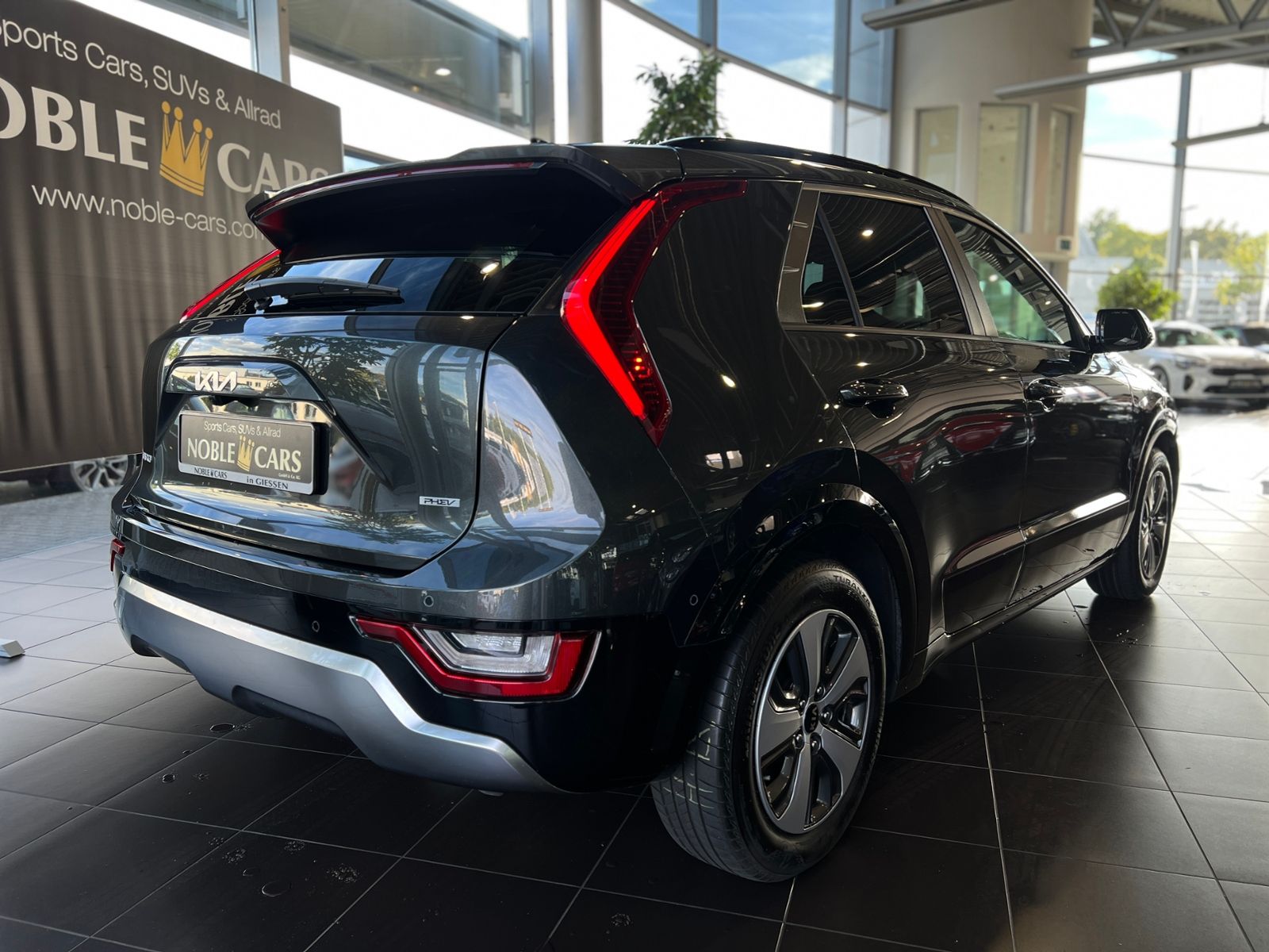 Fahrzeugabbildung Kia Niro Spirit PHEV Relax-Pack Tech-Pack HUD H&K