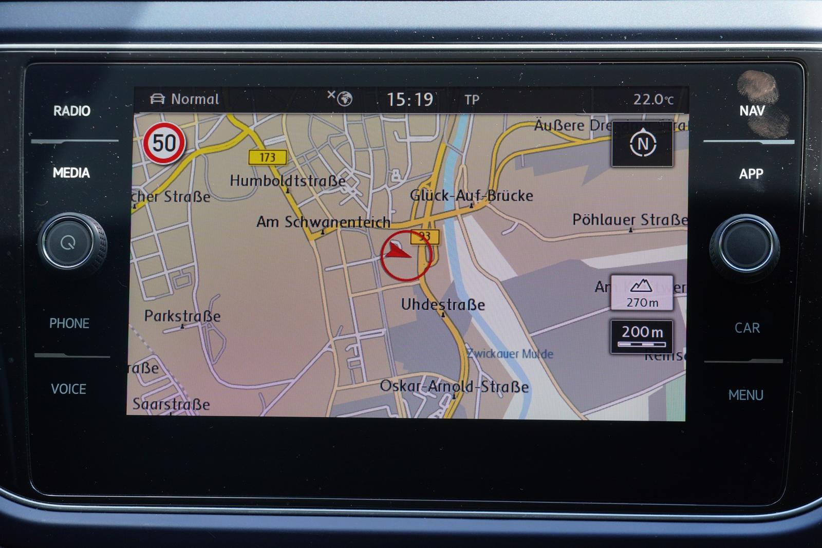 Volkswagen T-Roc 1.5 TSI LED Navi Standheizung PDC AHK, миниатюра 11