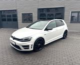 Volkswagen Golf VII Lim. R /Navi PRO/Panorama/19´ - Volkswagen Golf: Pro