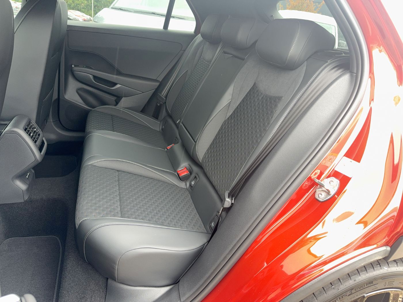 Volkswagen T-Roc - Bild 14