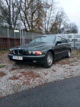 BMW E39 523i 6 Zylinder - BMW 523 aus 2000: 523i