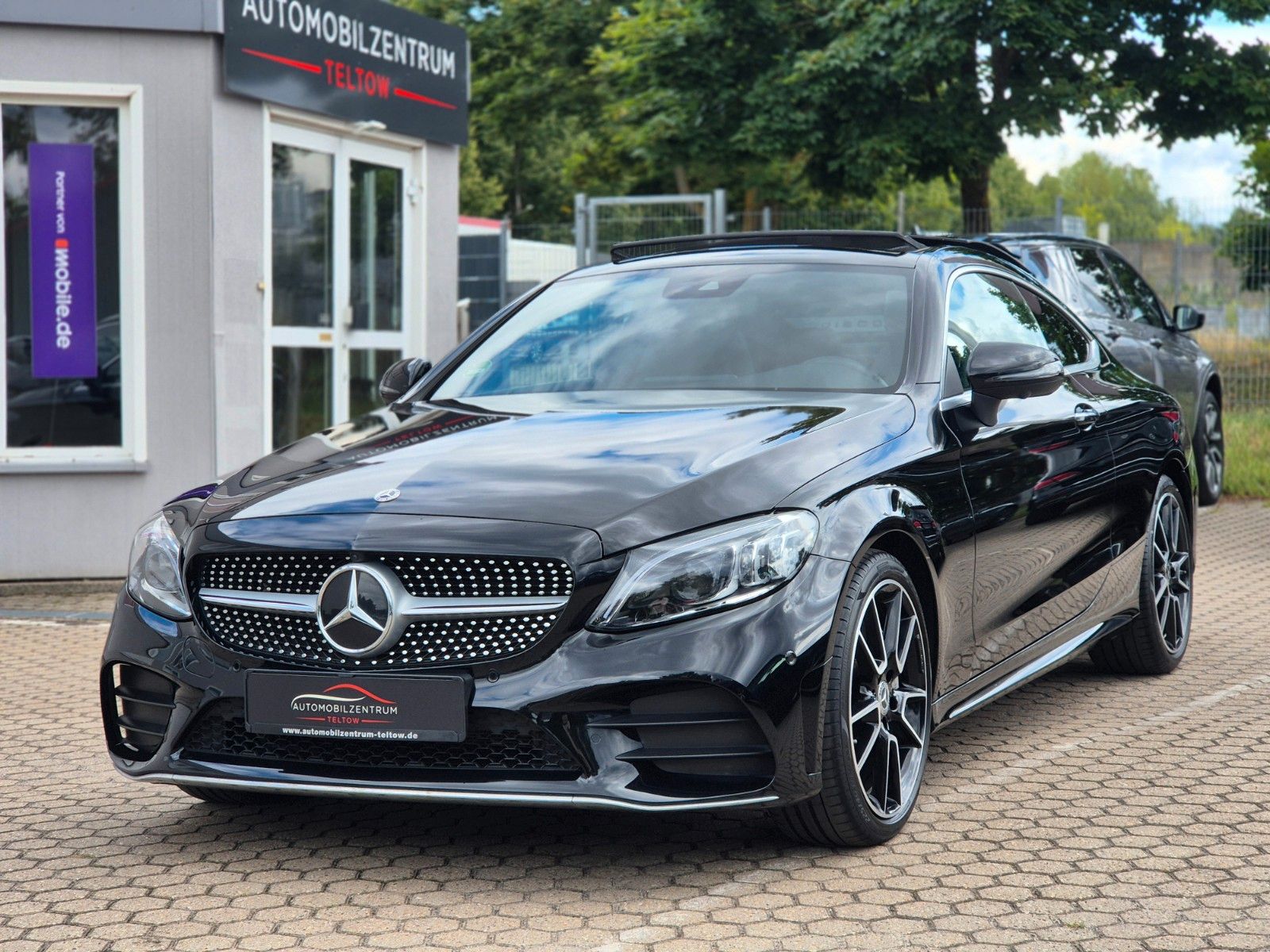 Mercedes-Benz C 300 Coupé 4Matic AMG Line Multibeam Virtual foto 2