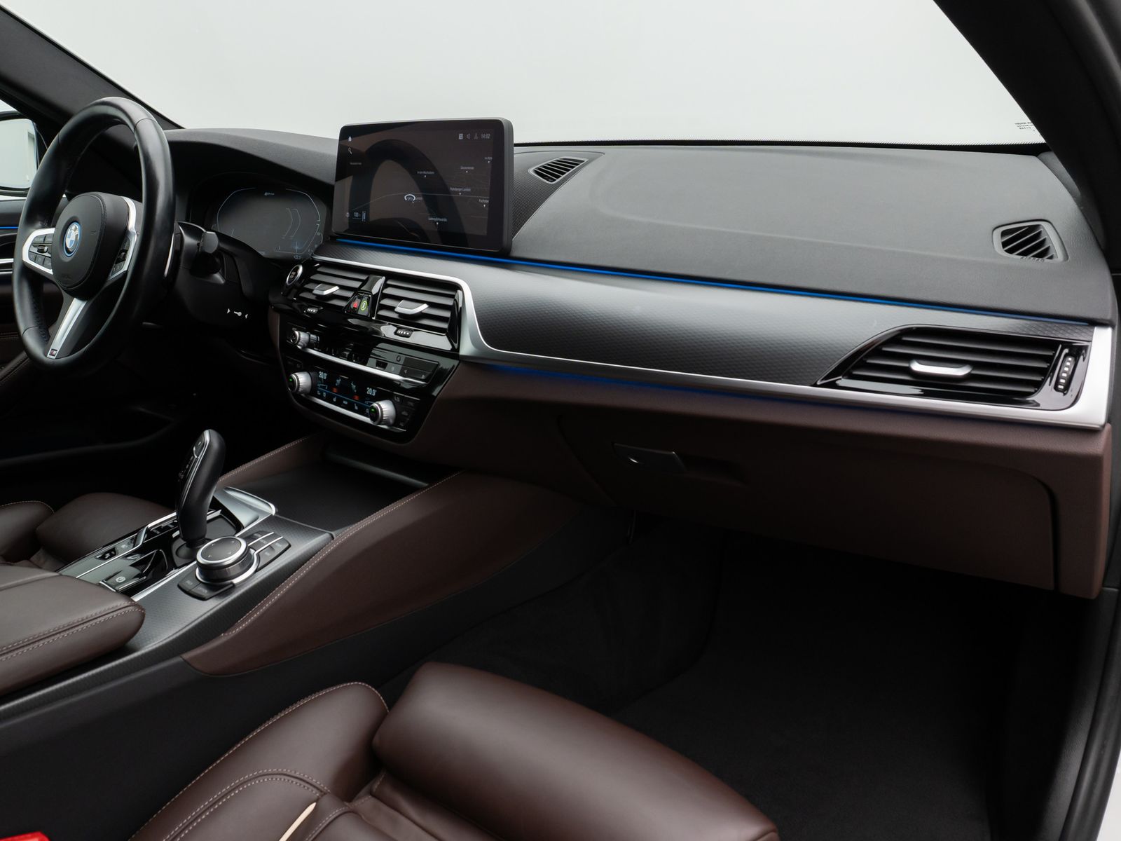 Fahrzeugabbildung BMW 530e M Sport Kamera DAB DrivAssist Komfort AHK