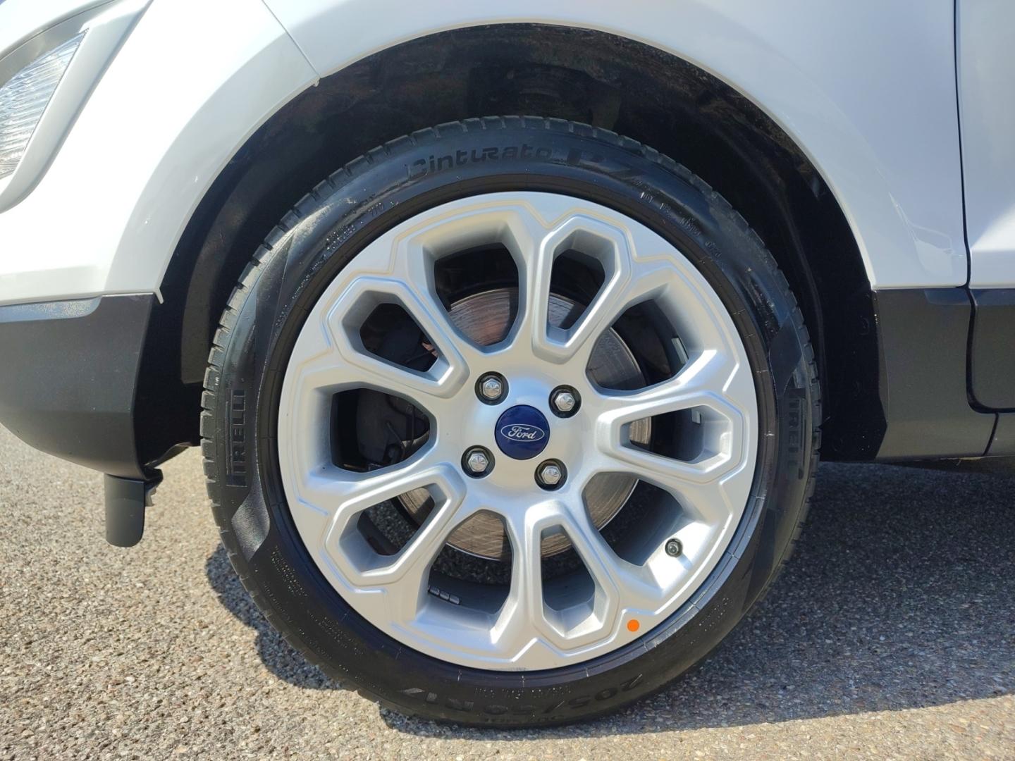 Ford EcoSport Titanium Navi Soundsystem B & O Bi-Xeno