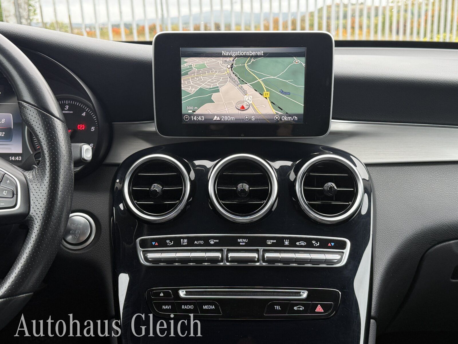 Fahrzeugabbildung Mercedes-Benz GLC 250 d Exclusive 4Matic Navi/KEYLESS-Go-Paket