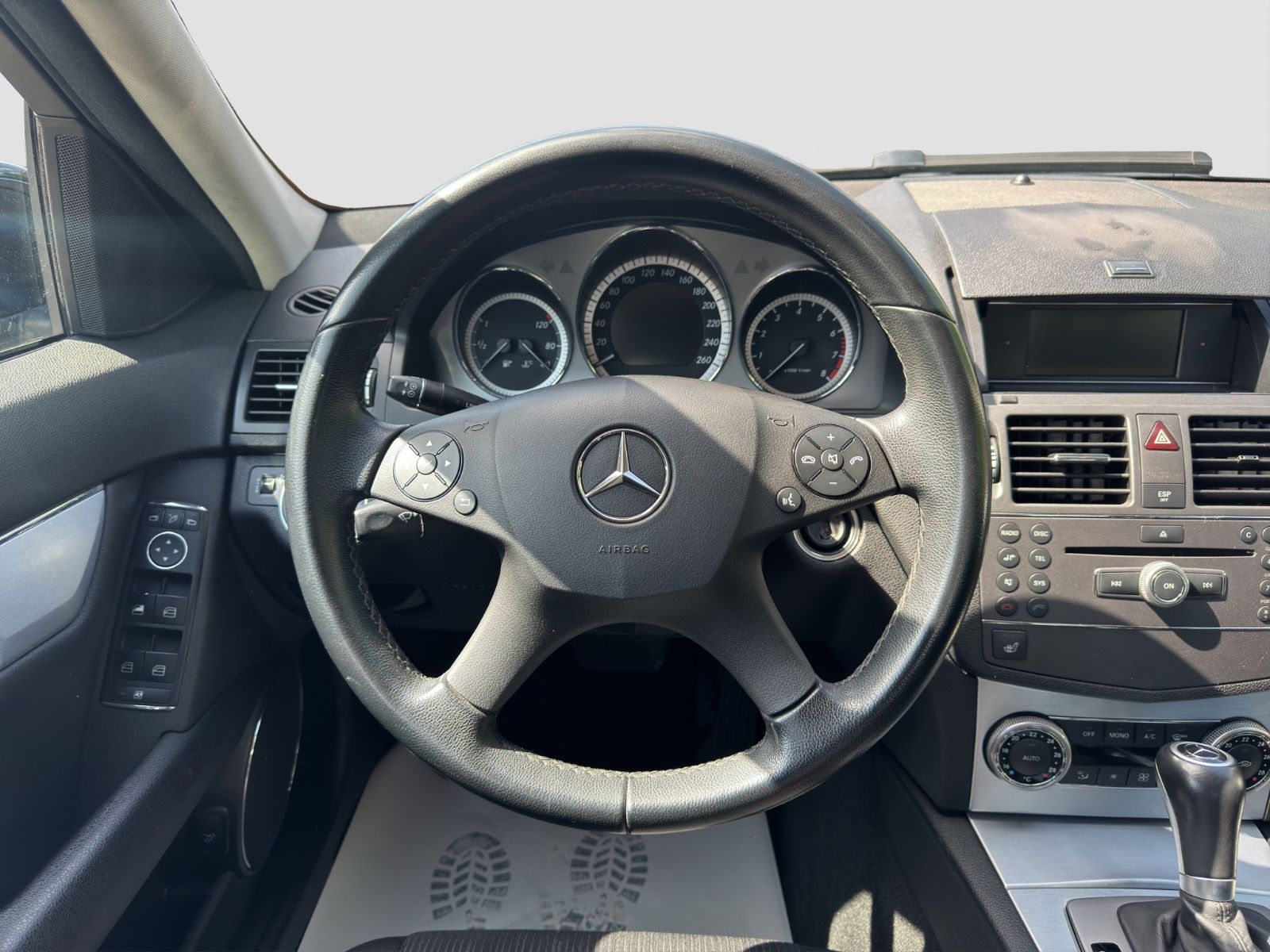 Fahrzeugabbildung Mercedes-Benz C 200 CGI BlueEfficiency/Klimaautom./Tempo.