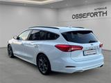 Ford Focus Turnier ST Line 150PS AT AHK+NAVI+ACC+SHZ - gebrauchte Ford Kombis