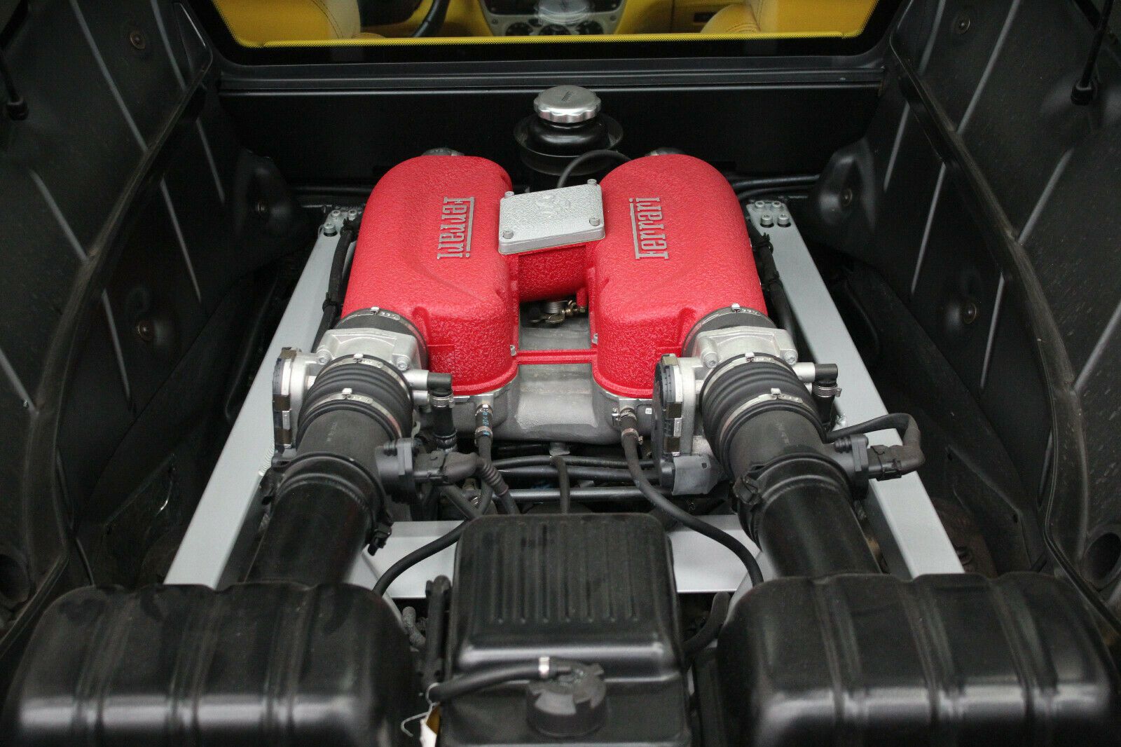 Fahrzeugabbildung Ferrari 360 Modena F1/1.HAND/WENIG KM/ORIGINAL LACK