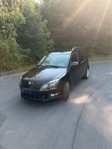 Skoda Škoda Roomster  Noire 1,6l TDI - Skoda Roomster: Noire
