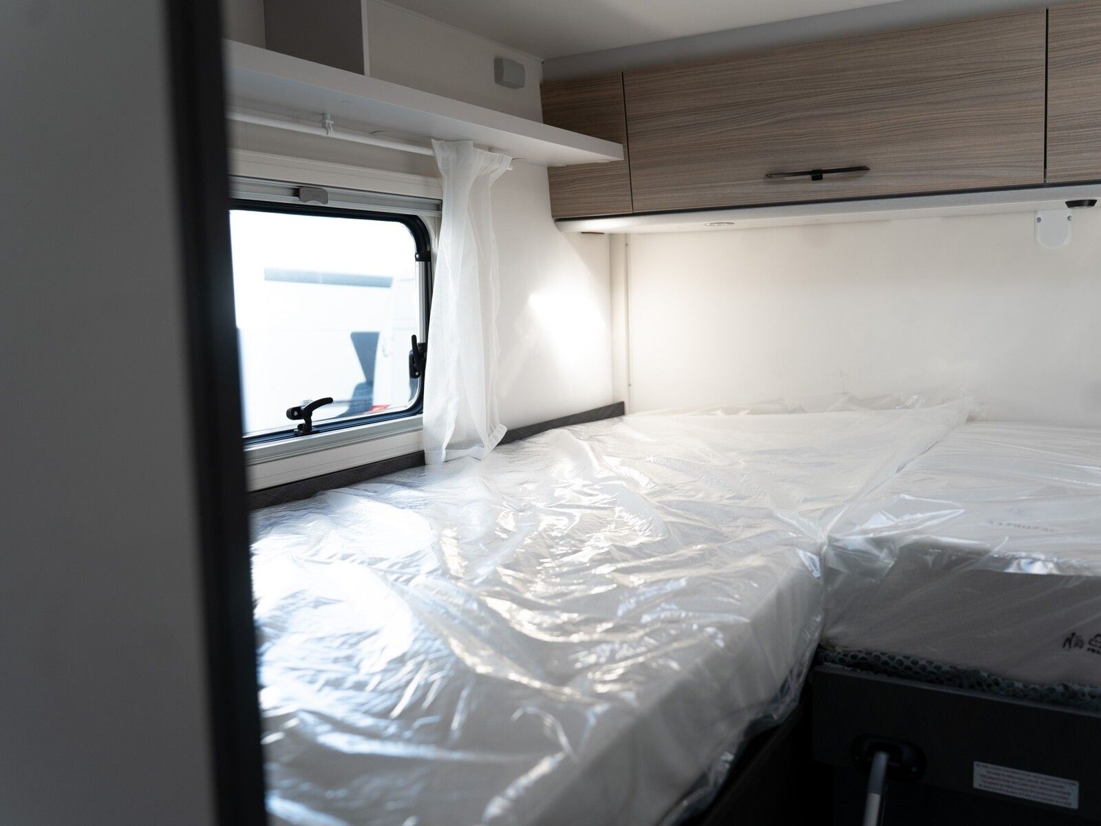 Fahrzeugabbildung Etrusco V Ford 6.8 SCF Complete Selection! Dieselheizung